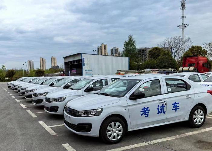 湖南娄底驾校的电话考驾照